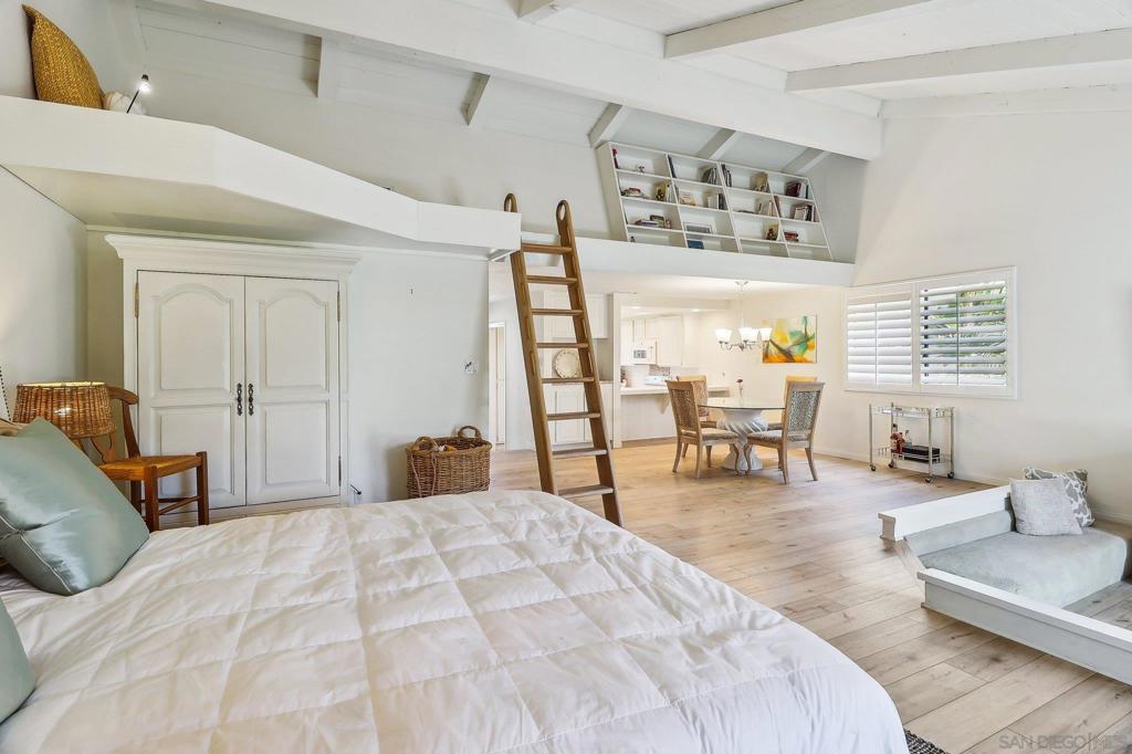 La Costa - Residential