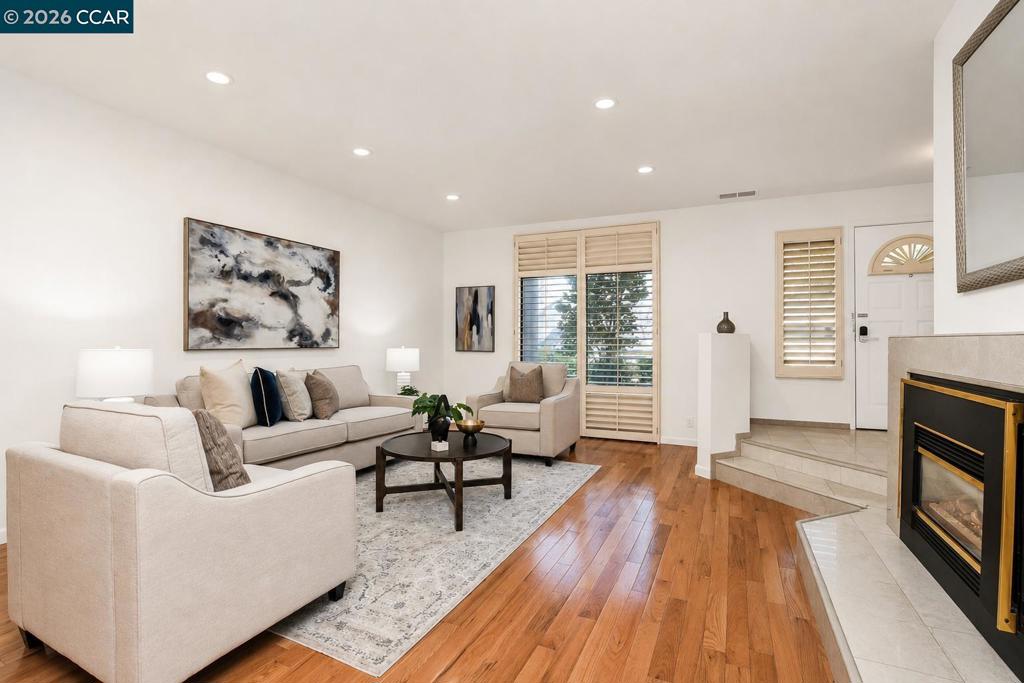 1623 Geary Rd Rd, Walnut Creek CA 94597