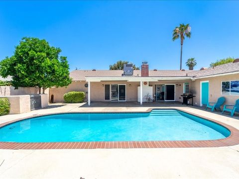 Photo of 173 Grove LN, Hemet, CA 92544 (MLS # SW26116888)