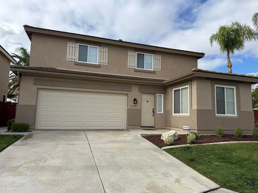 TEMEKU HILLS GOLF COURSE COMMUNITY* SOLAR PANELS PAID OFF. Welcome to this beautiful 3 bedroom, 1 office, 1 loft, 2.5 bathroom single-family home nestled in a quiet cul-de-sac street in Temecula. With 2141 square feet of living space and a spacious 7000 square foot lot, this property offers the perfect blend of comfort and tranquility. Also has club house amenities includes, Olympic size pool, gym, basket courts, tennis courts , restaurant and more.  Built in 2000, this lovely home features a 2-car garage with tandem parking, perfect for additional storage or a workshop. The interior boasts a bright and airy open floor plan, complete with a loft area ideal for relaxation or entertainment.  Enjoy the convenience of included appliances, weekly landscaping, and fully paid-off solar panels, saving you money on energy costs. Brand new stainless steel GE appliances in the kitchen. New GE Washer/Dryer in the laundry room. The home is also perfectly located, just:  - 5 minutes from South Coast Winery - 10 minutes from Pechanga Casino and world-renowned golf course Maderas - 10 minutes from The Temecula Promenade Mall - 5 minutes from grocery stores - 15 minutes from Old Town Temecula - 10 minutes from easy access to the 15 freeway