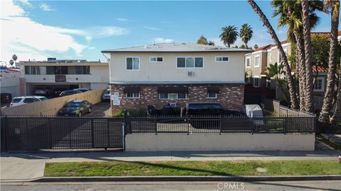 Photo of 31 N Parkwood Ave, Pasadena, CA 91107 (MLS # SB25268517)
