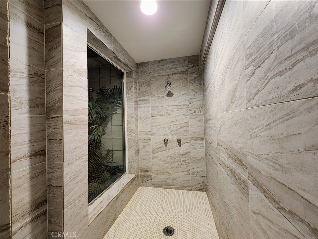 Indian Canyon Villas (33456) - Residential Lease
