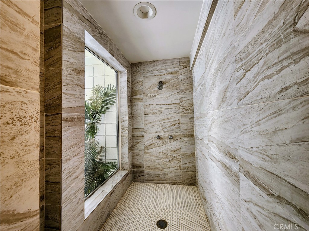 Indian Canyon Villas (33456) - Residential Lease