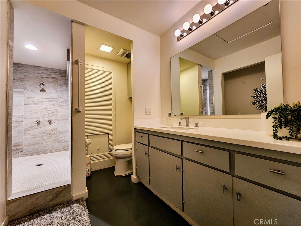 Indian Canyon Villas (33456) - Residential Lease