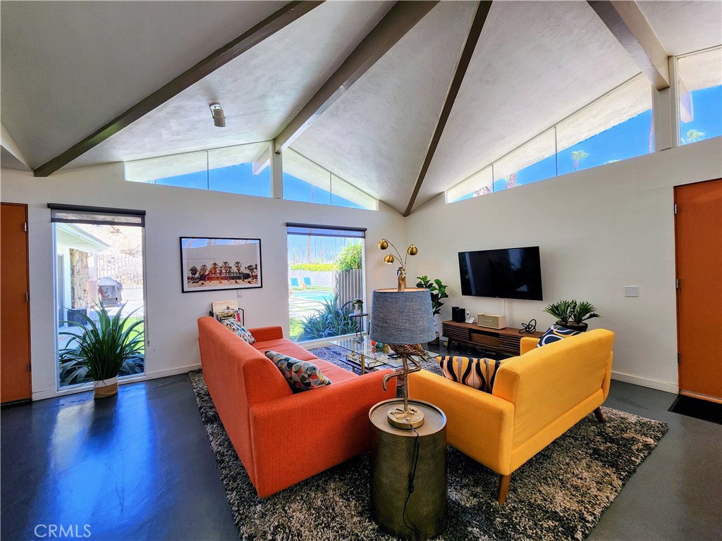Indian Canyon Villas (33456) - Residential Lease