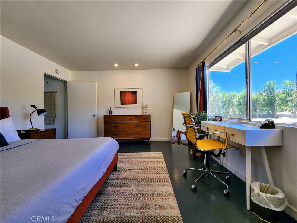 Indian Canyon Villas (33456) - Residential Lease