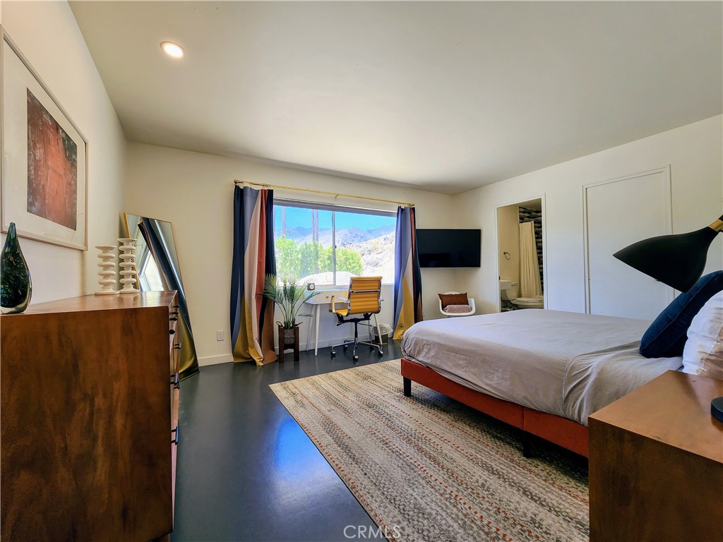 Indian Canyon Villas (33456) - Residential Lease