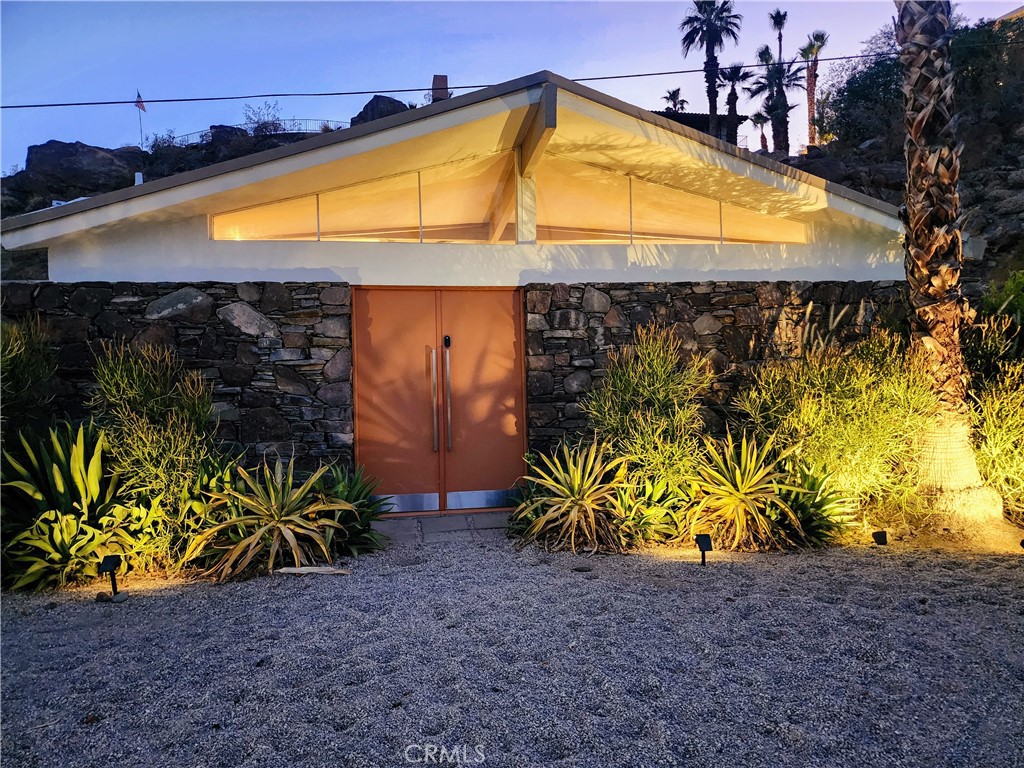 Indian Canyon Villas (33456) - Residential Lease