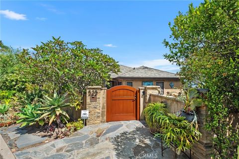 Tiny photo for 535 High Dr Dr, Laguna Beach, CA 92651 (MLS # LG25102495)