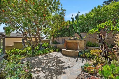 Tiny photo for 535 High Dr Dr, Laguna Beach, CA 92651 (MLS # LG25102495)