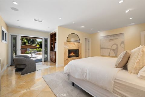 Tiny photo for 535 High Dr Dr, Laguna Beach, CA 92651 (MLS # LG25102495)