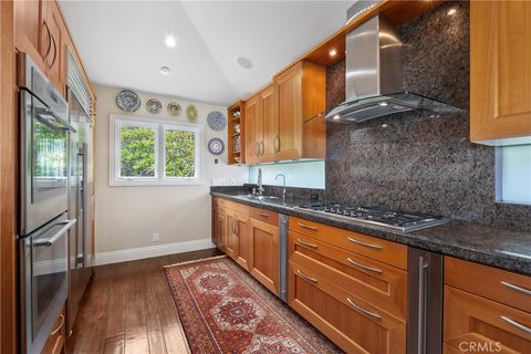 Tiny photo for 535 High Dr Dr, Laguna Beach, CA 92651 (MLS # LG25102495)