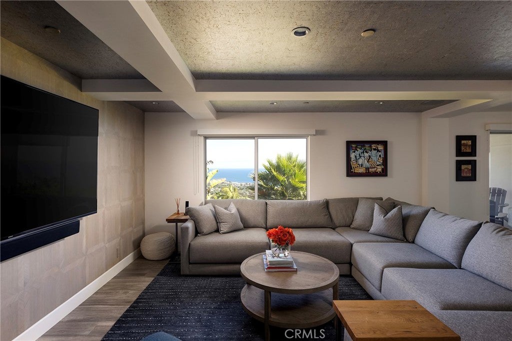 1238 Anacapa Way, Laguna Beach CA 92651 - Photo 28