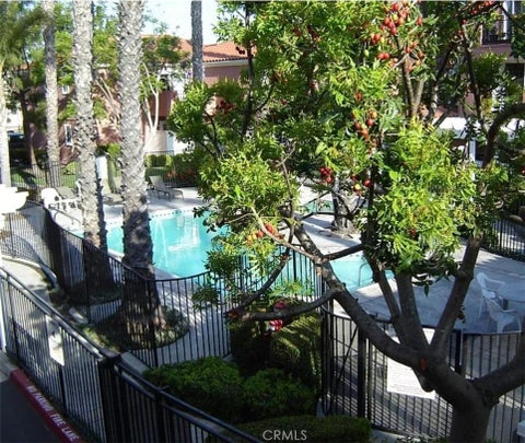Photo of 409 Utica Ave, Huntington Beach, CA 92648 (MLS # OC26182699)