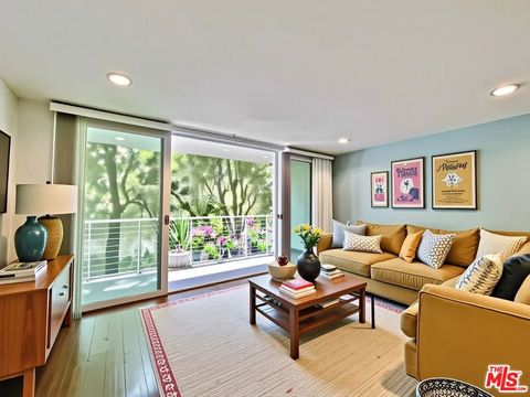 Photo of 1920 Hillcrest Road #8, Los Angeles, CA 90068 (MLS # 25628037)