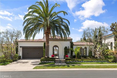 Photo of 26 Cliffhouse Bluff Blf, Newport Coast, CA 92657 (MLS # OC26023422)