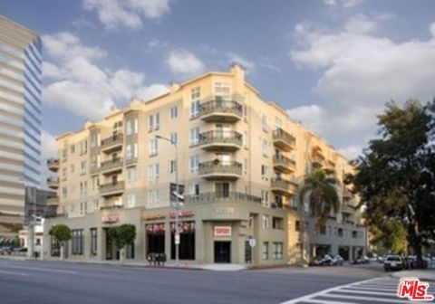 Photo of 12222 WILSHIRE #PH7, Los Angeles, CA 90025 (MLS # 25621483)