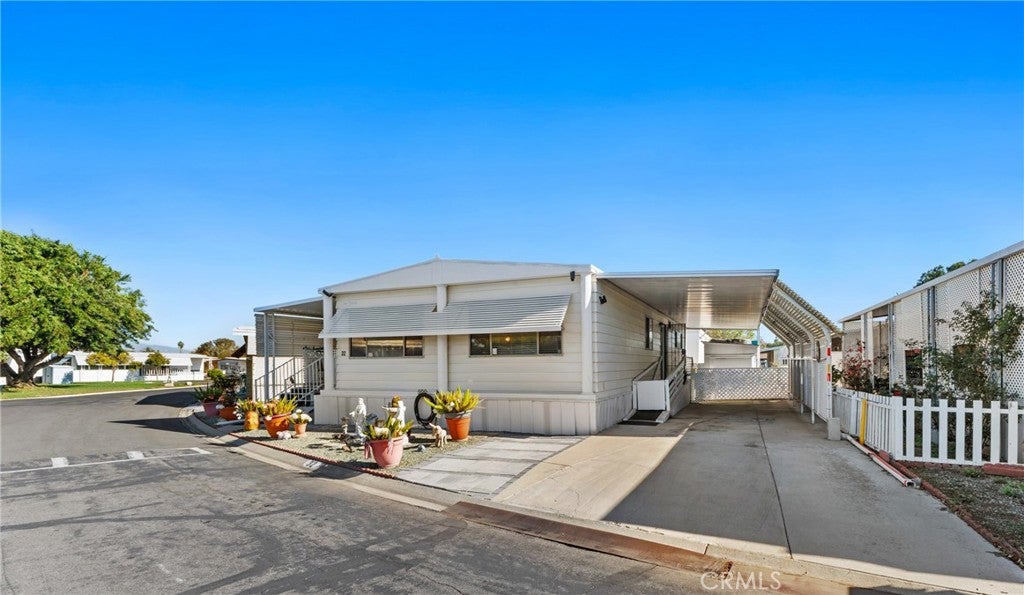 9391 California Ave 32