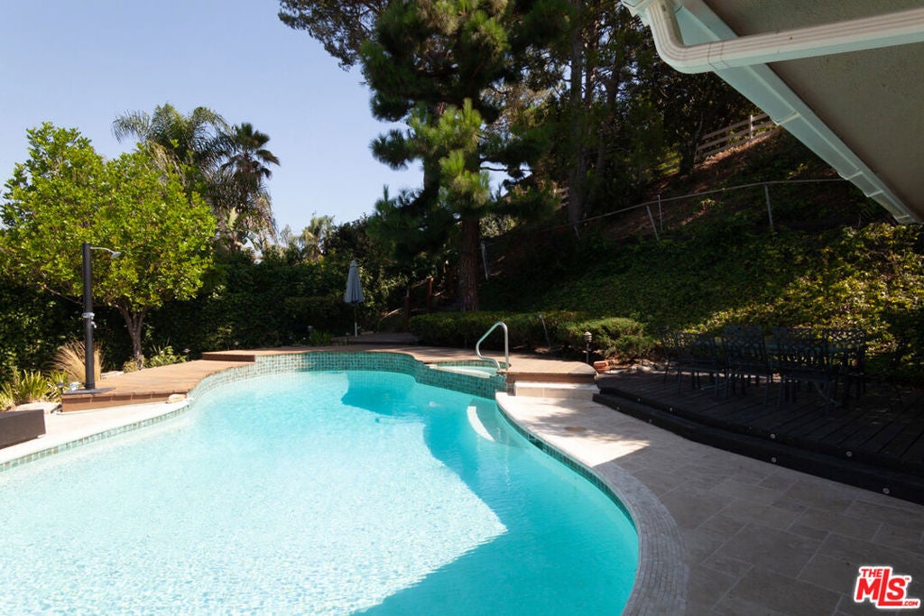 10 Sweetgrass Lane