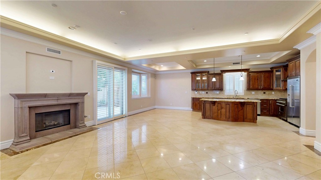 2607 Huntington Lane