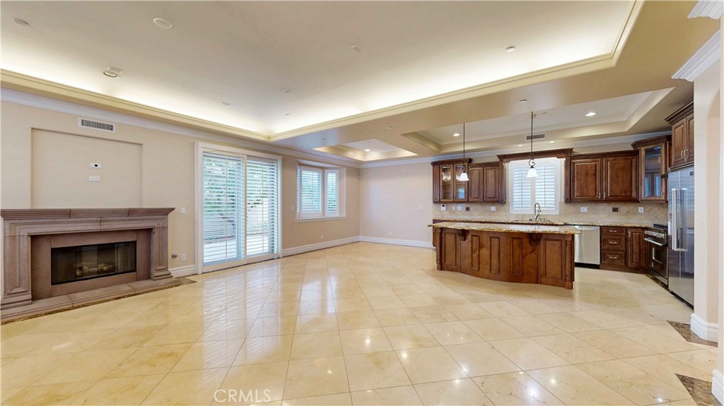 2607 Huntington Lane