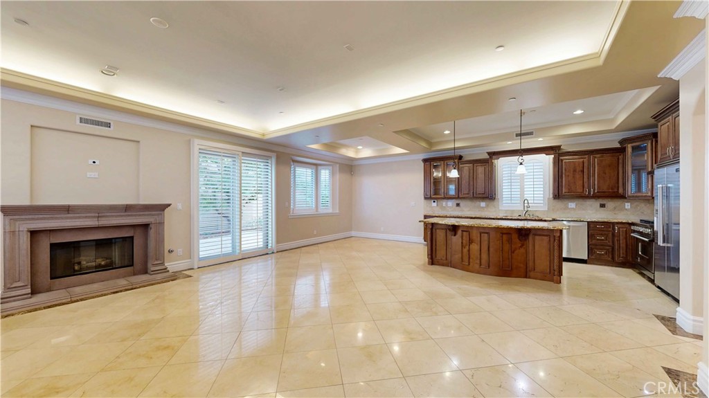 2607 Huntington Lane