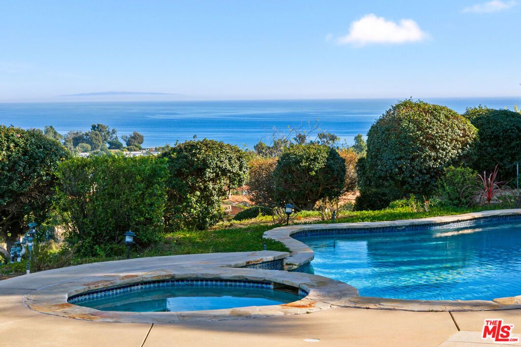Photo of 6178 Galahad Road, Malibu, CA 90265 (MLS # 25630333)