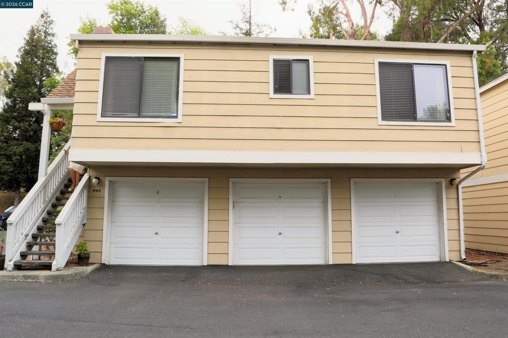 444 Mill Rd RD, Martinez CA 94553