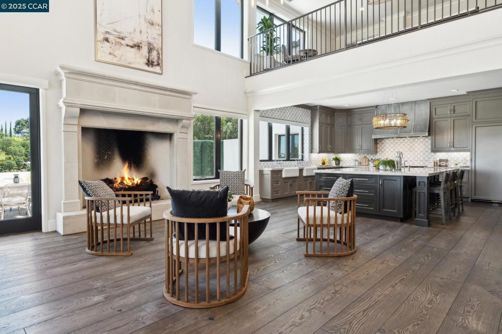 ALAMO RANCH ESTS - Residential