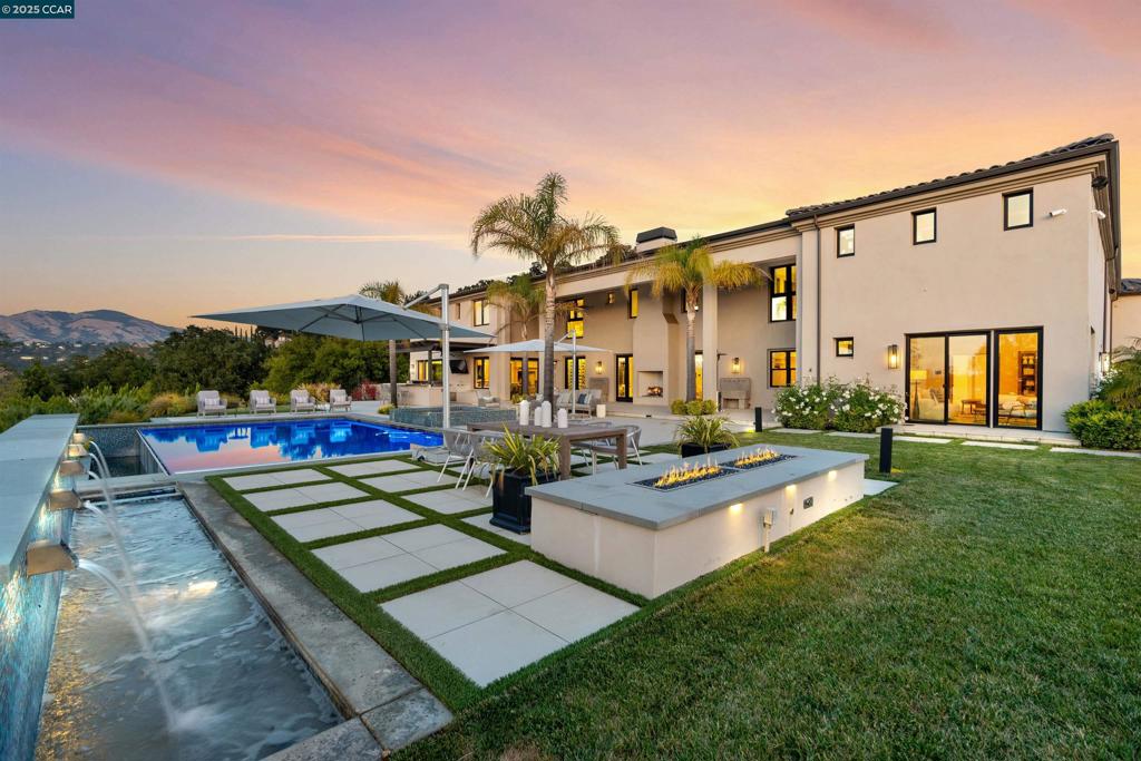 ALAMO RANCH ESTS - Residential