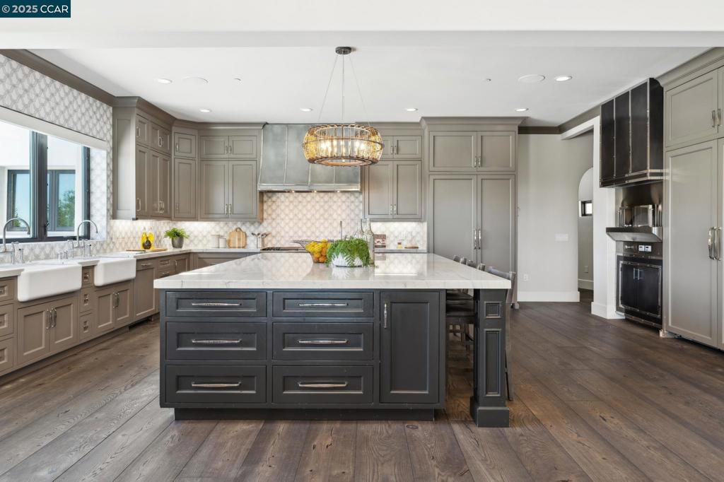 ALAMO RANCH ESTS - Residential