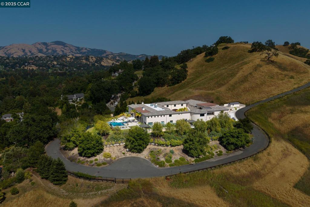 ALAMO RANCH ESTS - Residential