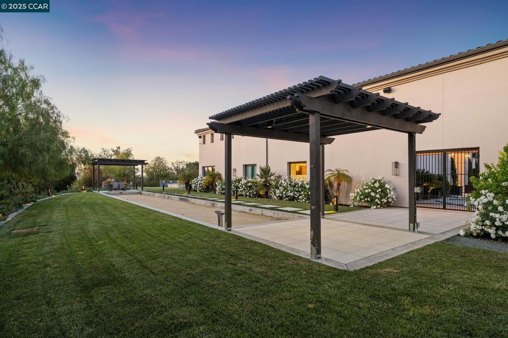 ALAMO RANCH ESTS - Residential