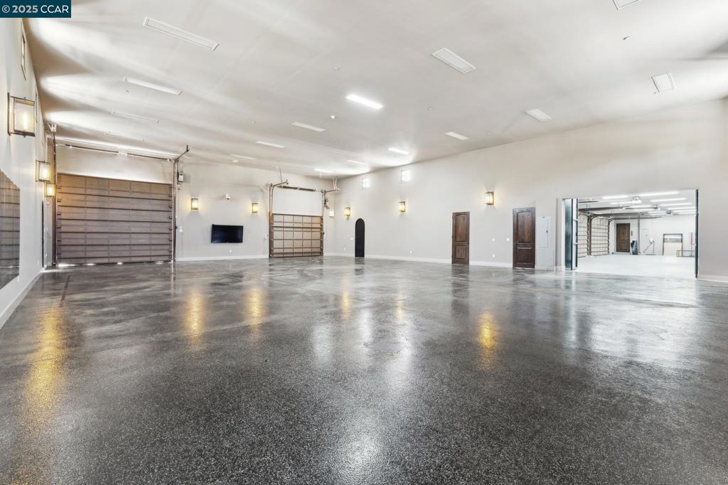 ALAMO RANCH ESTS - Residential