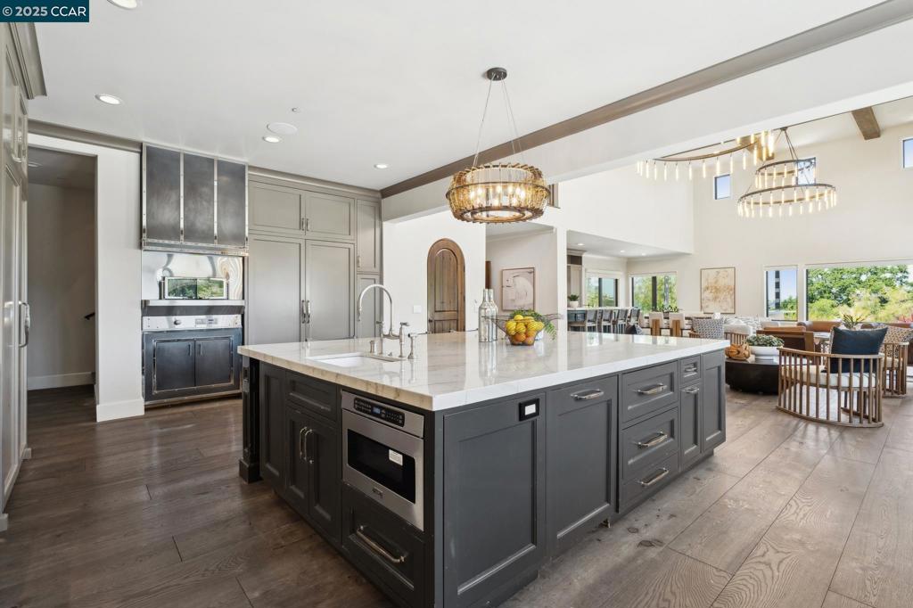 ALAMO RANCH ESTS - Residential