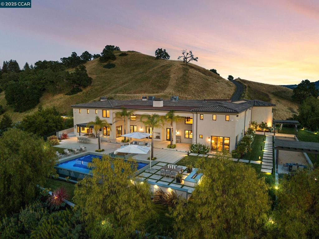 ALAMO RANCH ESTS - Residential