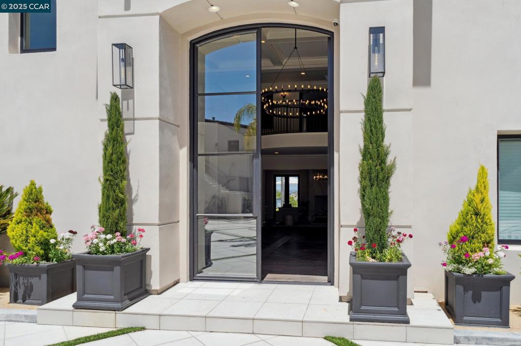 ALAMO RANCH ESTS - Residential