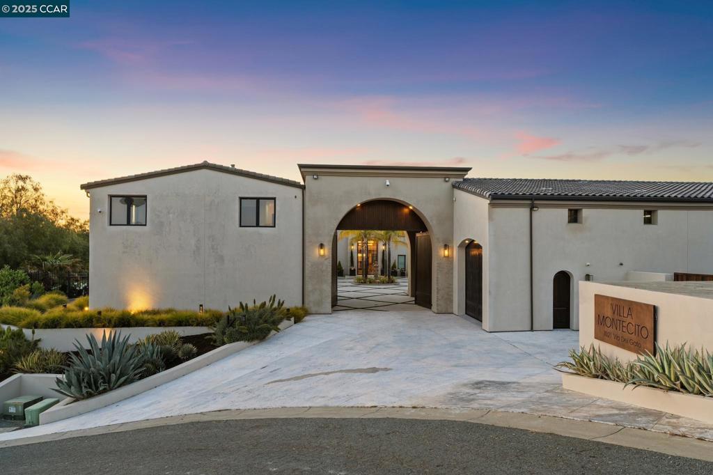 ALAMO RANCH ESTS - Residential