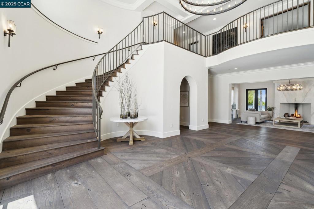 ALAMO RANCH ESTS - Residential