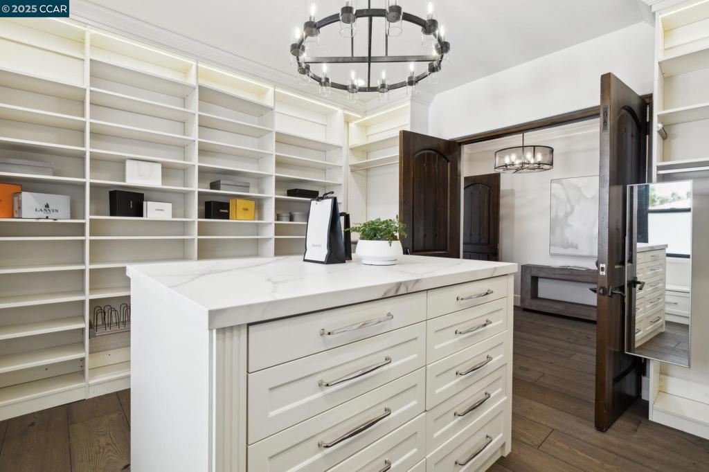 ALAMO RANCH ESTS - Residential