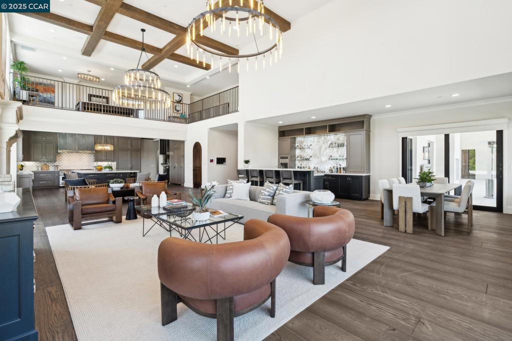 ALAMO RANCH ESTS - Residential