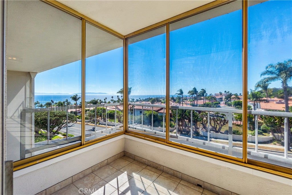 32646 Coastsite 304 D