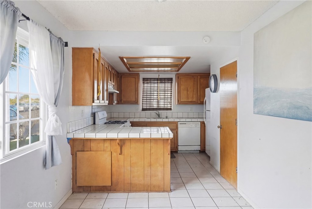 485 Degasparis Street