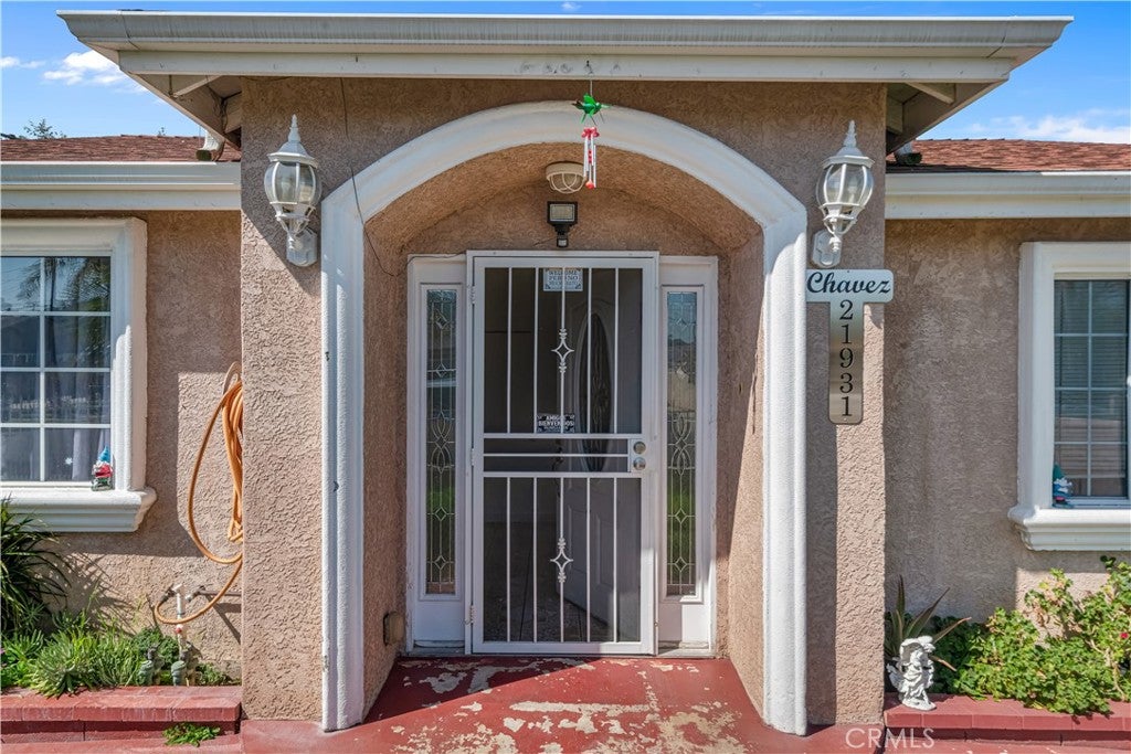21931 Violeta Avenue