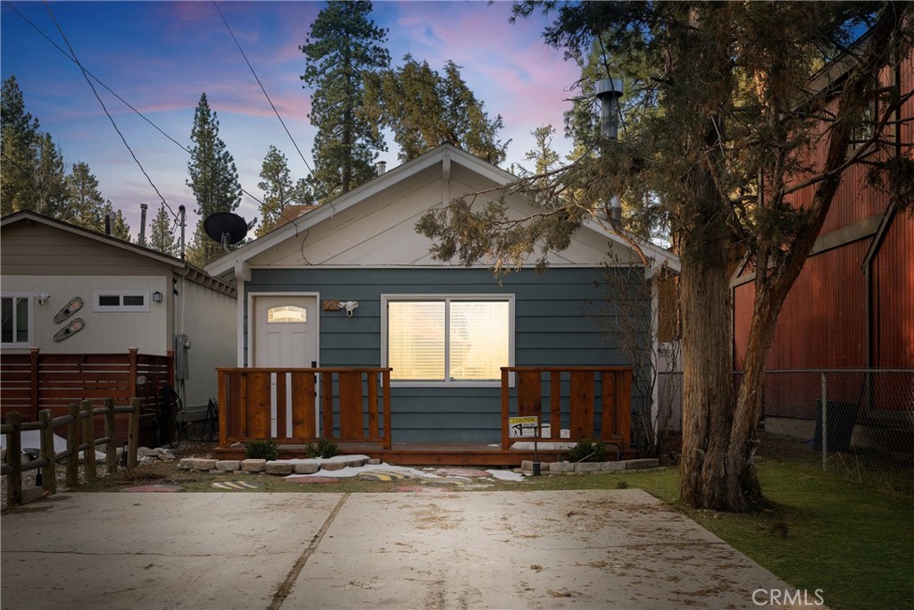 Escape to the Blue Cottage, a beautifully upgraded, quaint cabin nestled in the heart of Big Bear, perfect for year-round adventure and relaxation! This cozy, fully furnished Airbnb gem is ready to welcome you or your guests, offering an unbeatable location just a 10-minute drive to the slopes and vibrant Big Bear Village. Whether you’re hitting the snow for skiing and snowboarding in winter or enjoying fishing and lake activities in summer, this cabin is your ideal home base. Thoughtfully designed for comfort and convenience, the Blue Cottage comes fully equipped with everything you need for a seamless vacation or rental experience. Its proximity to Big Bear Airport makes it easily accessible for travelers from afar. Perfect for personal getaways or as a turnkey investment property, this charming retreat is primed for the upcoming winter season. Don’t miss your chance to own this slice of mountain paradise—schedule a viewing today!