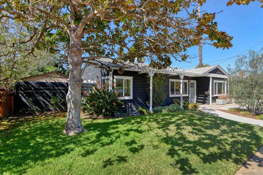 Beautifully upgraded and stylishly furnished 4 bedroom home in upper La Jolla Shores with a great fenced in backyard.  Great location, close to beaches, walking distance to UCSD and La Jolla Shores village with great restaurants and cute shops.  Close to UTC and Torrey Pines Golf Course with a nature preserve at end of street.
