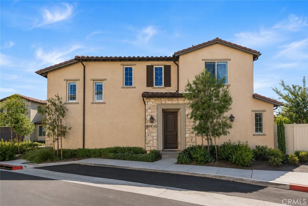8606 Mission Villa