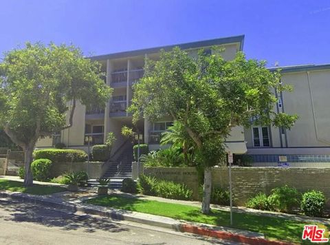 Photo of 5650 Cambridge Way #4, Culver City, CA 90230 (MLS # 26665785)
