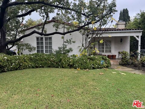 Photo of 220 S Palm Drive, Beverly Hills, CA 90212 (MLS # 26634875)