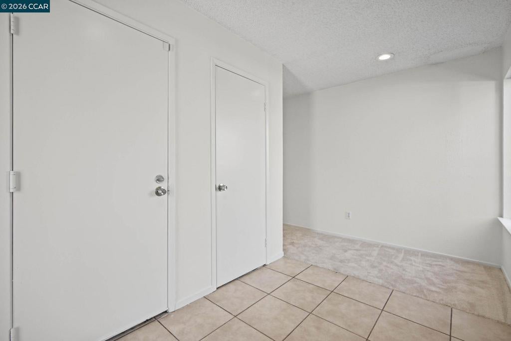 146 Riverway Dr